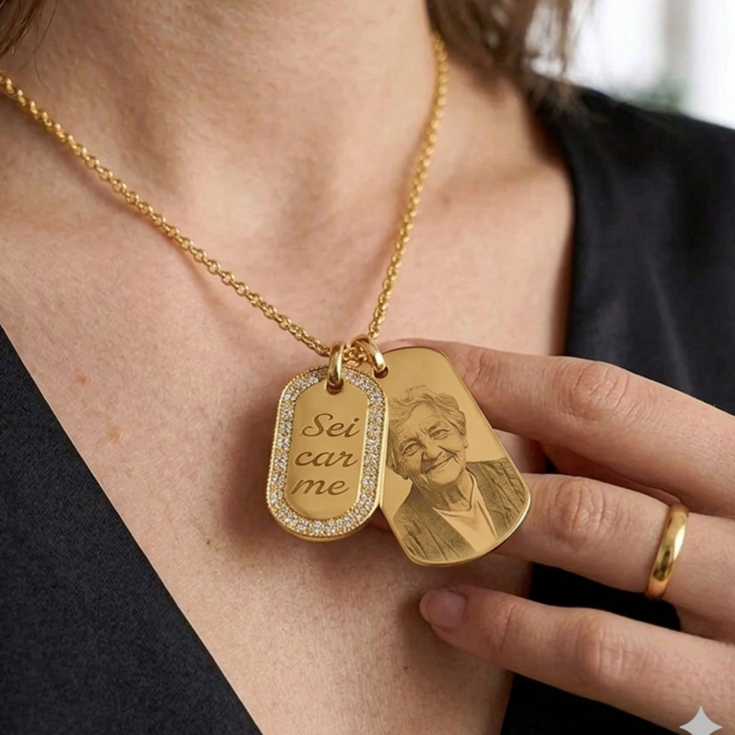 Collana con doppio ciondolo