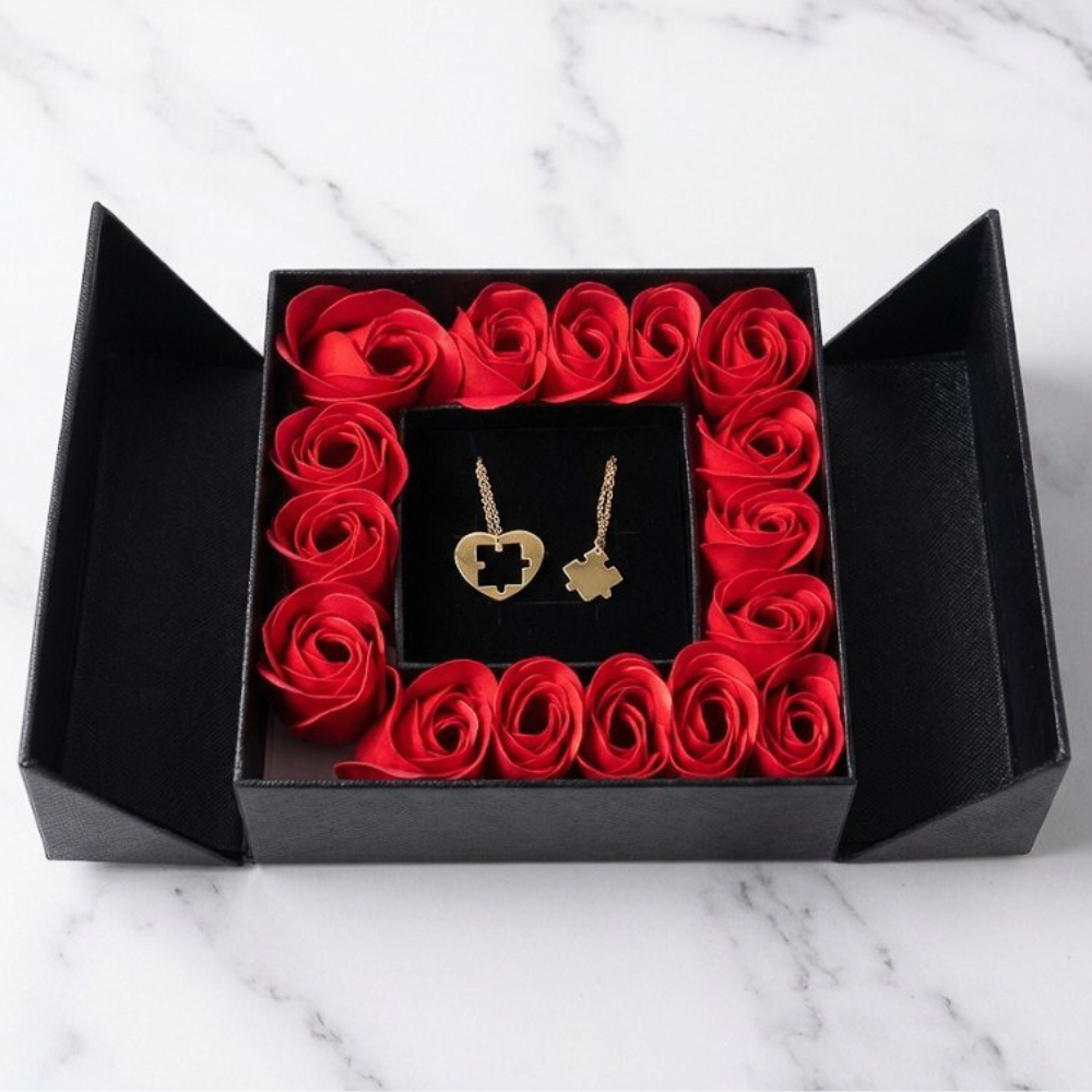 Collane Coppia Puzzle Personalizzate – Cuore Incompleto che Si Completa con il Tuo Nome ✨