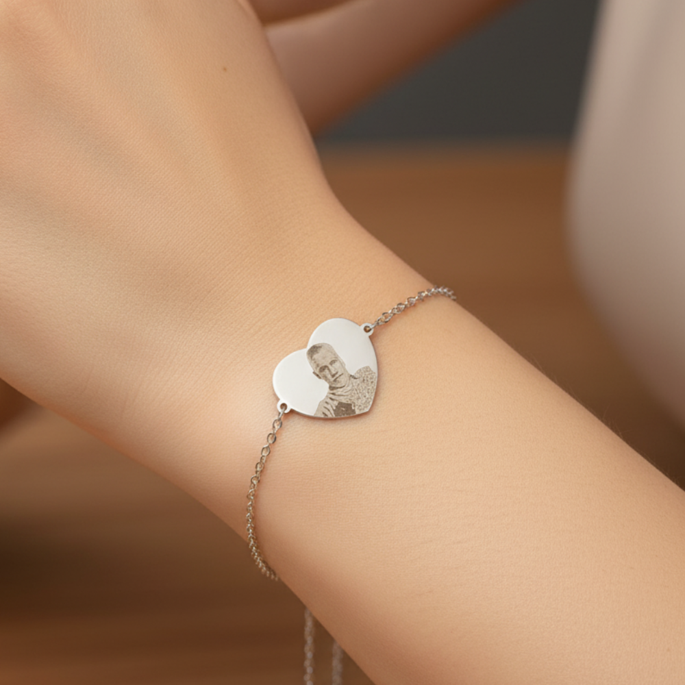 🌙 Eterno Riflesso – Bracciale con Foto Incisa Personalizzata