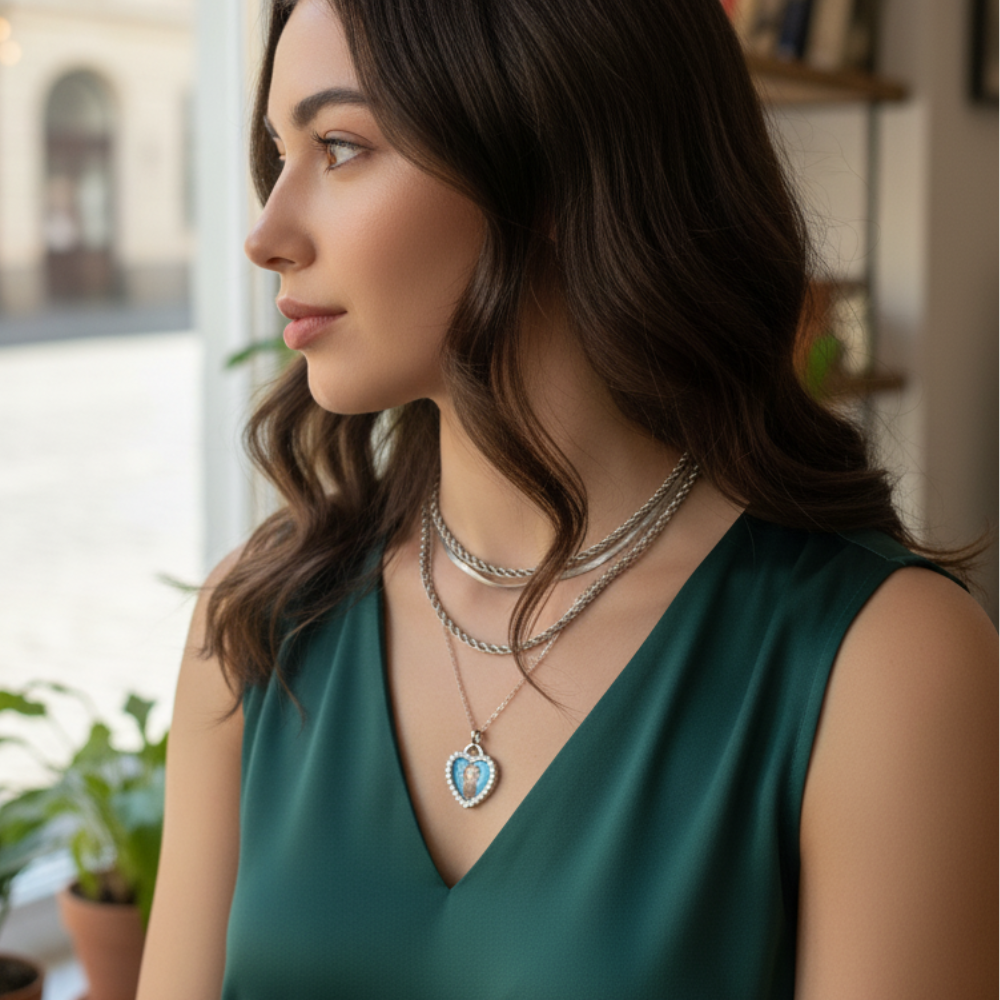 💎 Luce dell’Anima – Collana personalizzata con foto, simbolo di amore eterno