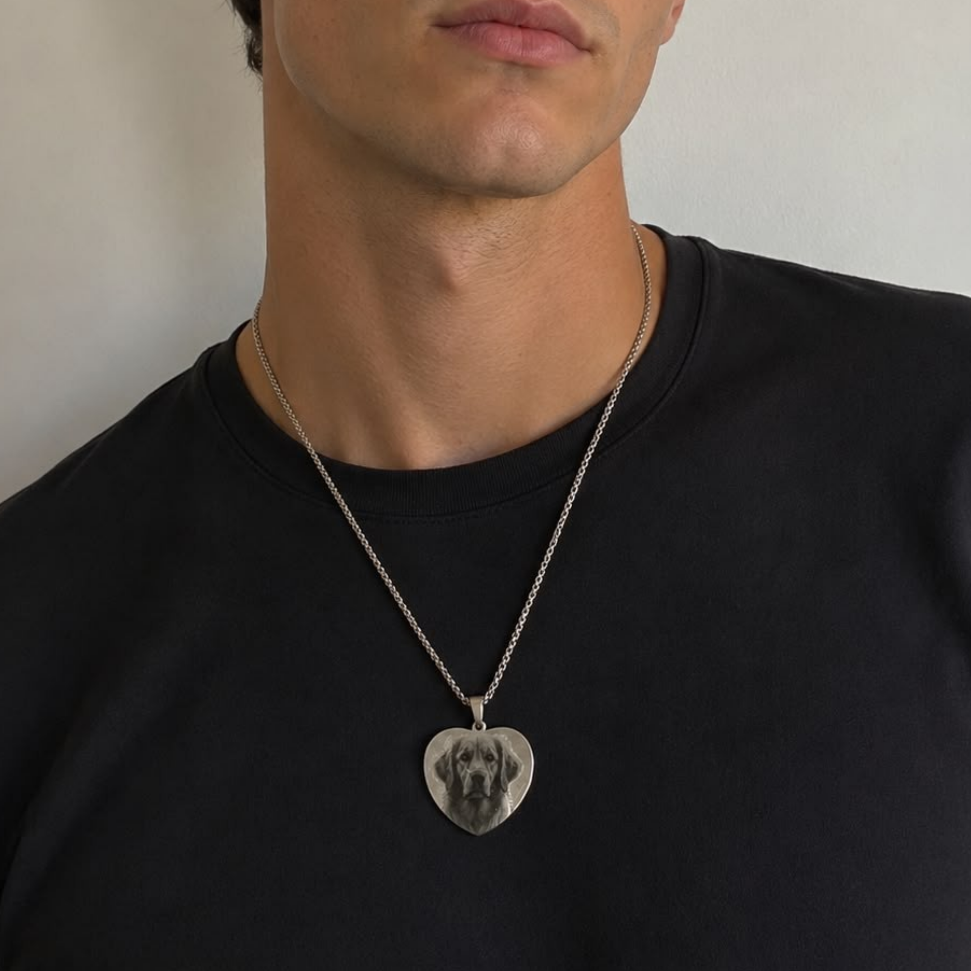 💖 Collana Cuore con Foto Incisa – Un Amore da Portare Sempre con Te