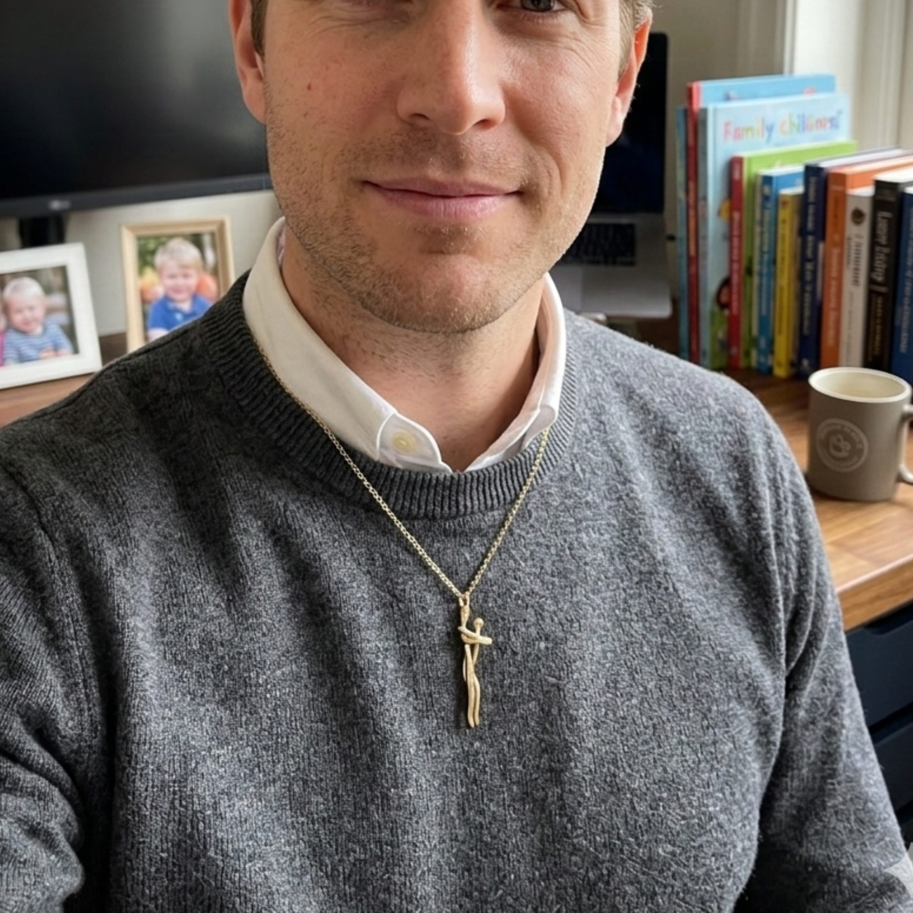 Collana con Ciondolo Abbraccio Padre e Figlio