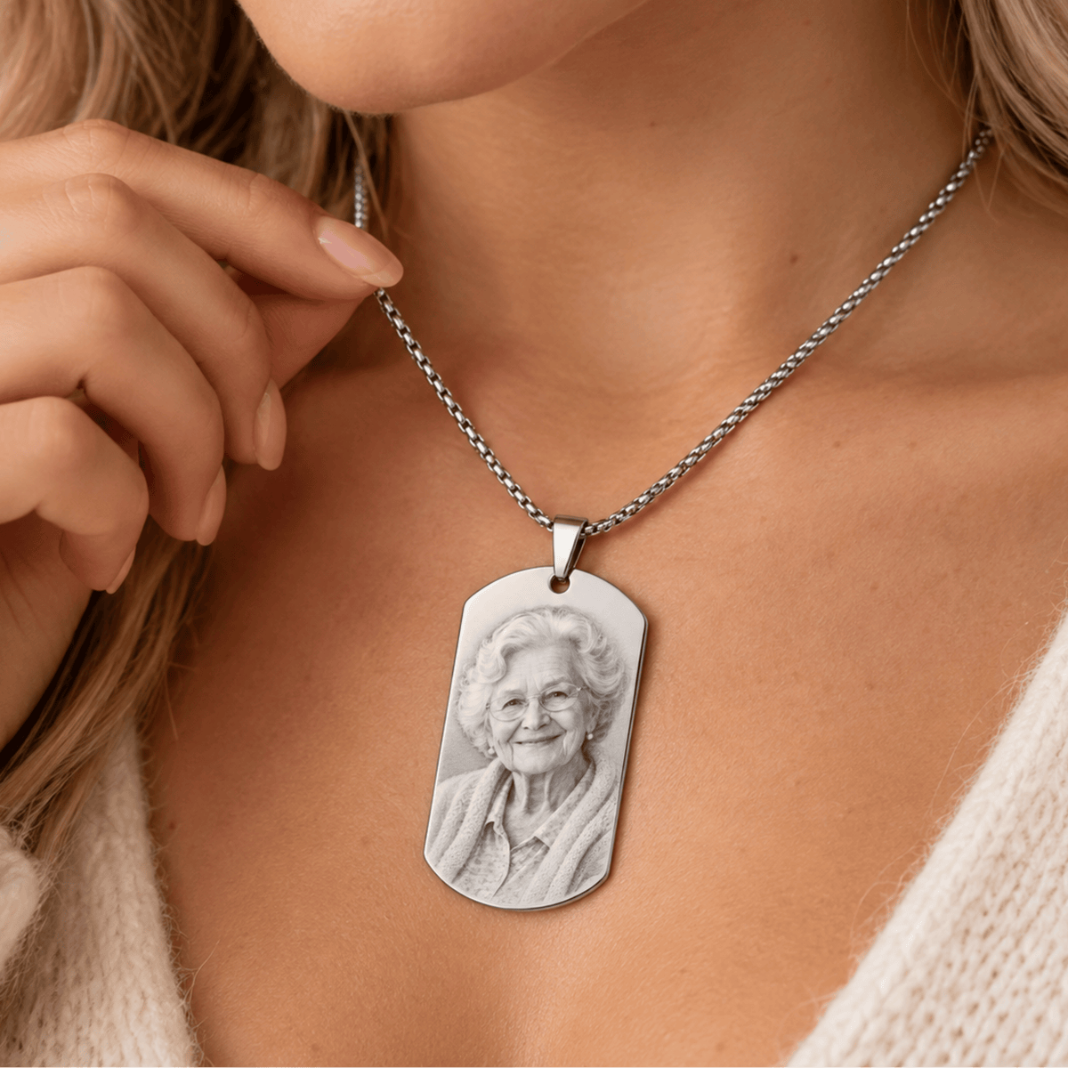 Collana rettangolo inisa