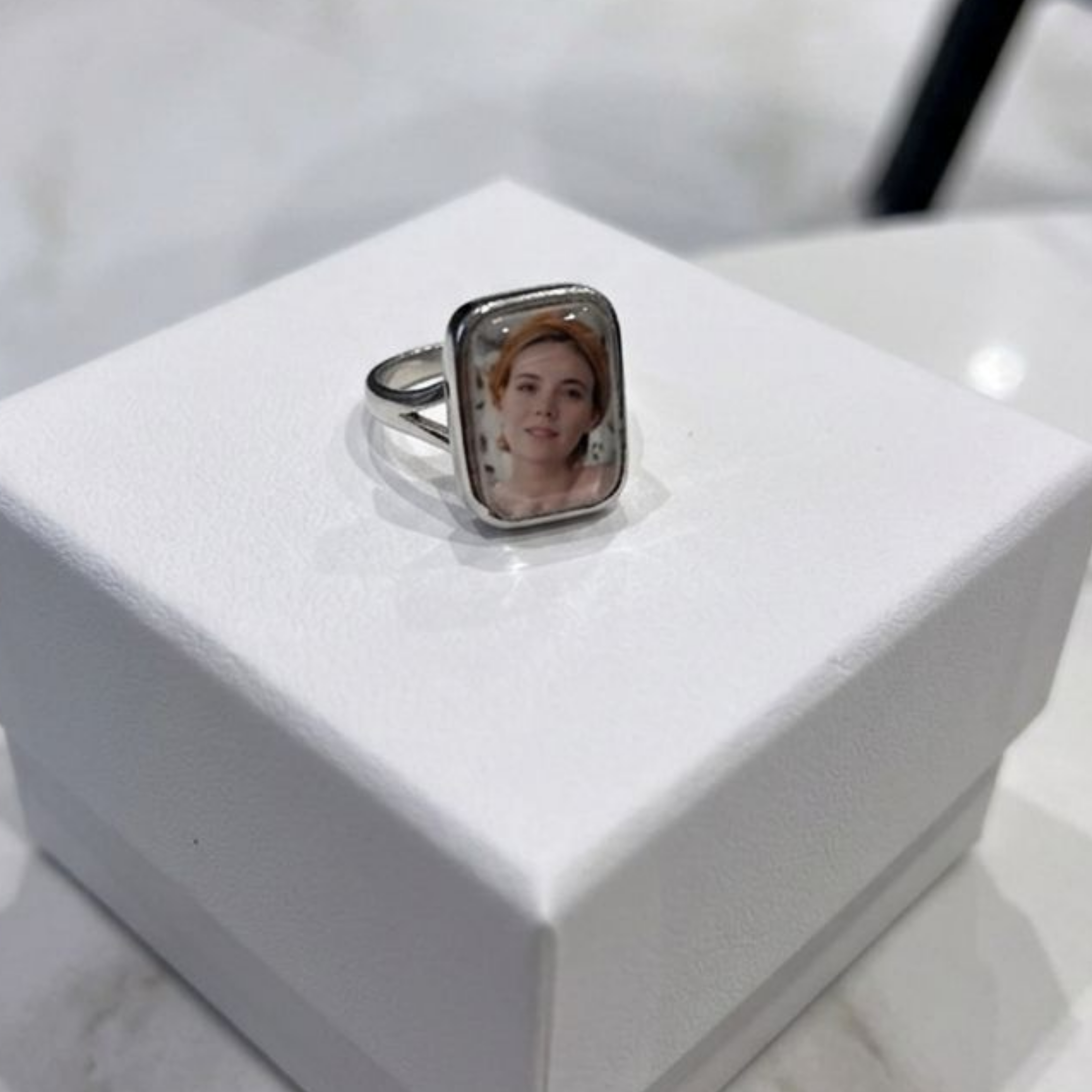 Anello Aura